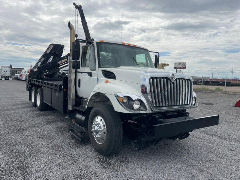 Camion grua tipo hiab